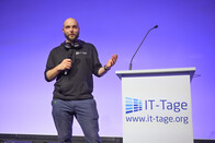 Linus Zocholl unterstützte die Konferenz als Trackpate zu den Themen "Agile", "Zukunft gestalten" und "Cloud". Linus Zocholl unterstützte die Konferenz als Trackpate zu den Themen "Agile", "Zukunft gestalten" und "Cloud".