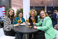 v. l. n. r.: Prof. Dr. Cornelia Heinisch, Galina Plagge vom Bundesverbandes Green Software, Prof. Dr. Claudia Heß sowie Prof. Dr. Sibylle Kunz auf den IT-Tagen 2025. v. l. n. r.: Prof. Dr. Cornelia Heinisch, Professorin für Computer Science an der IU, Galina Plagge vom Bundesverbandes Green Software, Prof. Dr. Claudia Heß, Professorin für Digitale Transformation an der IU sowie Prof. Dr. Sibylle Kunz, Professorin für Medieninformatik an der IU auf den IT-Tagen 2025.