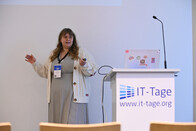 Nadine Petzka hielt einen Talk zum Thema "Ehrenamt für alle, die schon genug To-dos haben" auf den IT-Tagen 2025 Nadine Petzka hielt einen Talk zum Thema "Ehrenamt für alle, die schon genug To-dos haben" auf den IT-Tagen 2025