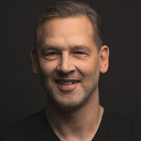 Dr. Harald Störrle Dr. Harald Störrle